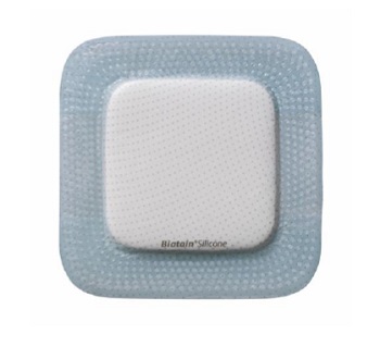 MEDICAZIONE BIATAIN IN SCHIUMA DI POLIURETANO CON BORDO ADESIVO IN SILICONE 10X20 CM 5 PEZZI - Parafarmacia Mostacciano
