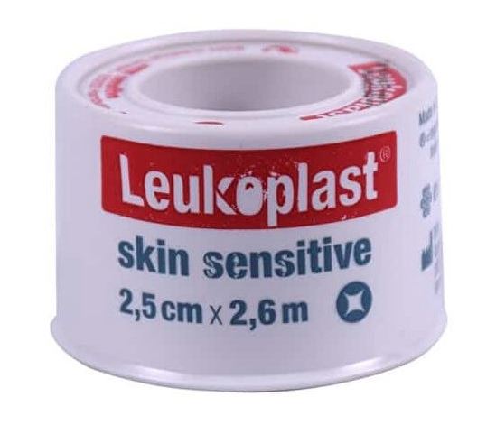 LEUKOPLAST SKIN SENSITIVE CEROTTO SU ROCCHETTO CON MASSA ADESIVA IN SILICONE M2,6 X 2,5CM 1 PEZZO - Parafarmacia Mostacciano